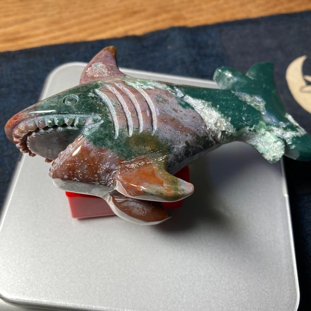 ♪(๑ᴖ◡ᴖ๑)♪海の暴れん坊、大理石のサメくん‼︎ のオブジェ