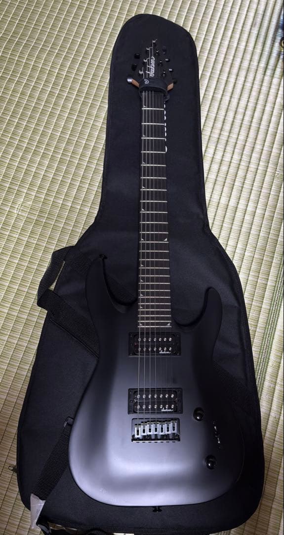 JACKSON Dinky JS22-7 Satin Black　7弦ギター
