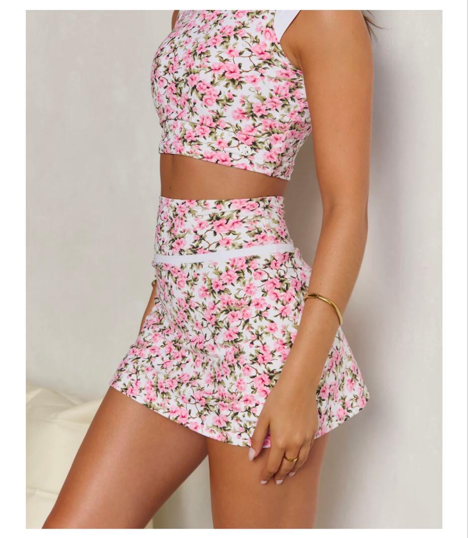 花柄 ミニスカート（インパンツ付き）