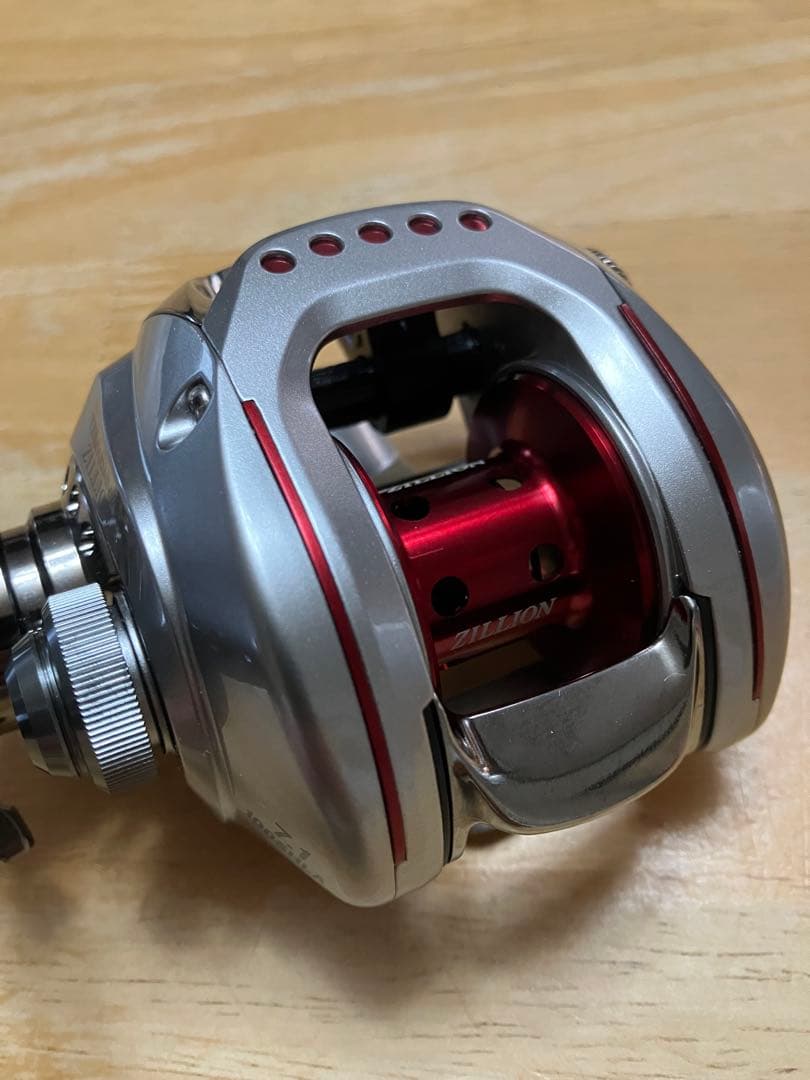 TEAM DAIWA ZILLION 100 SHLA チームダイワ ジリオン