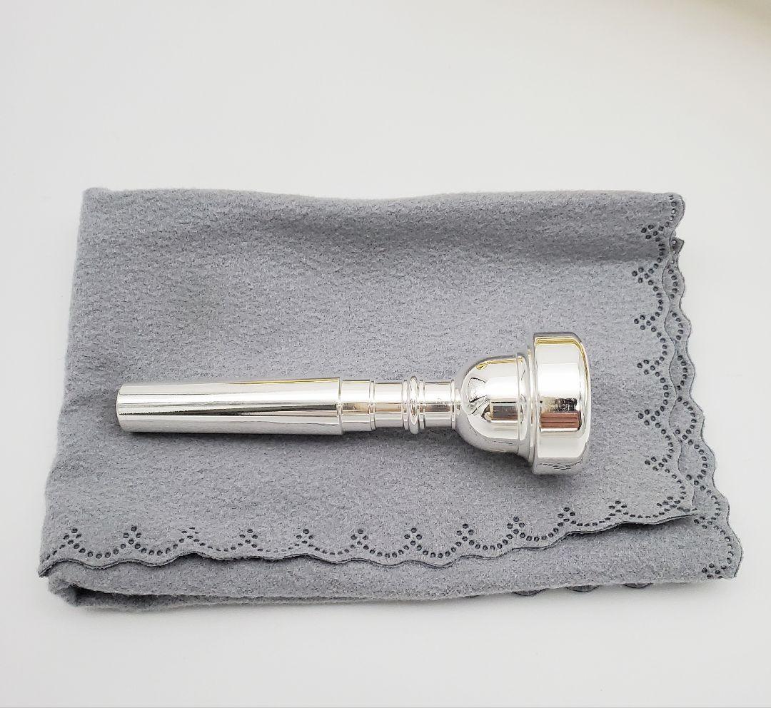 極美品✨️uoouwe トランペット マウスピース付き