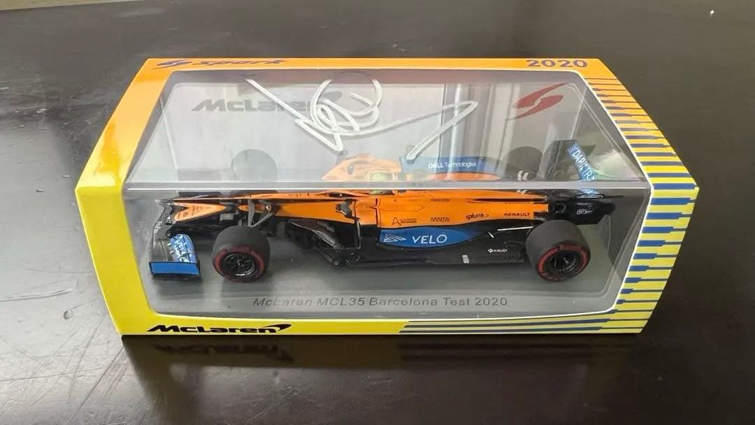 F1 McLaren MCL35 ランドノリス直筆サイン入ミニカー1:43