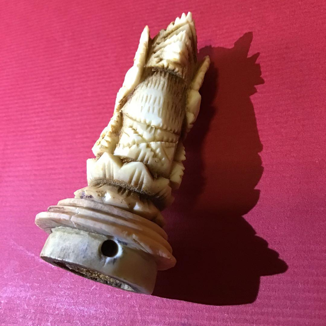 仏彫　根付　日本ホンシュウ鹿角材質　N7