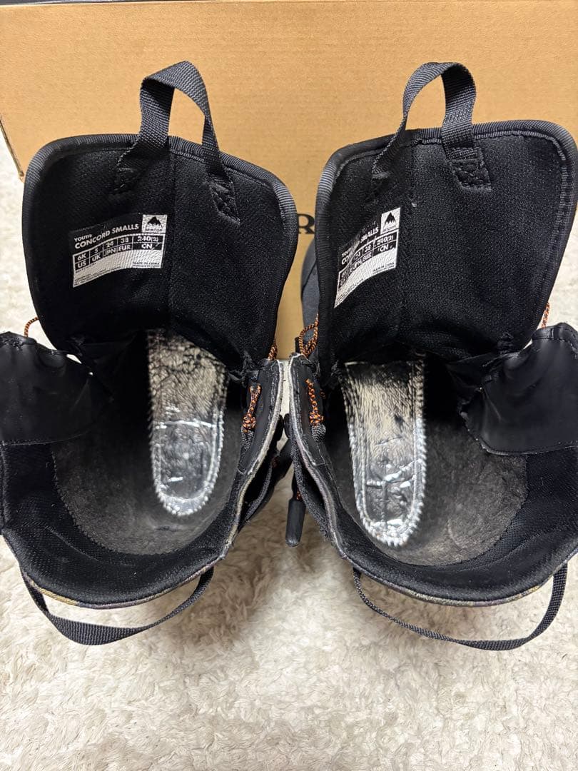 【美品】 BURTON スノーボード ブーツ 24cm 子供用