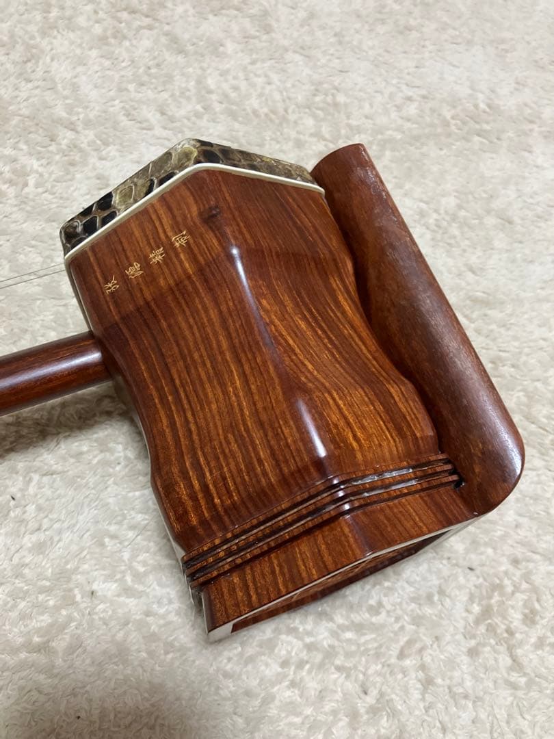 最高級 張源精制 二胡　木製 六角形胴体 2弦 専用ケース付き