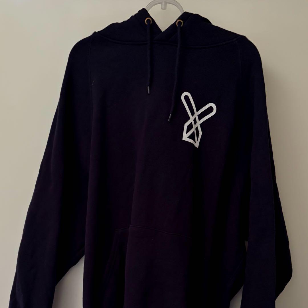 YUKI SUPER SLITS 2024 SCHLITZE（フーディー）L