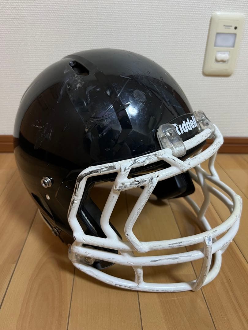 Riddell アメリカンフットボールヘルメット　ブラック