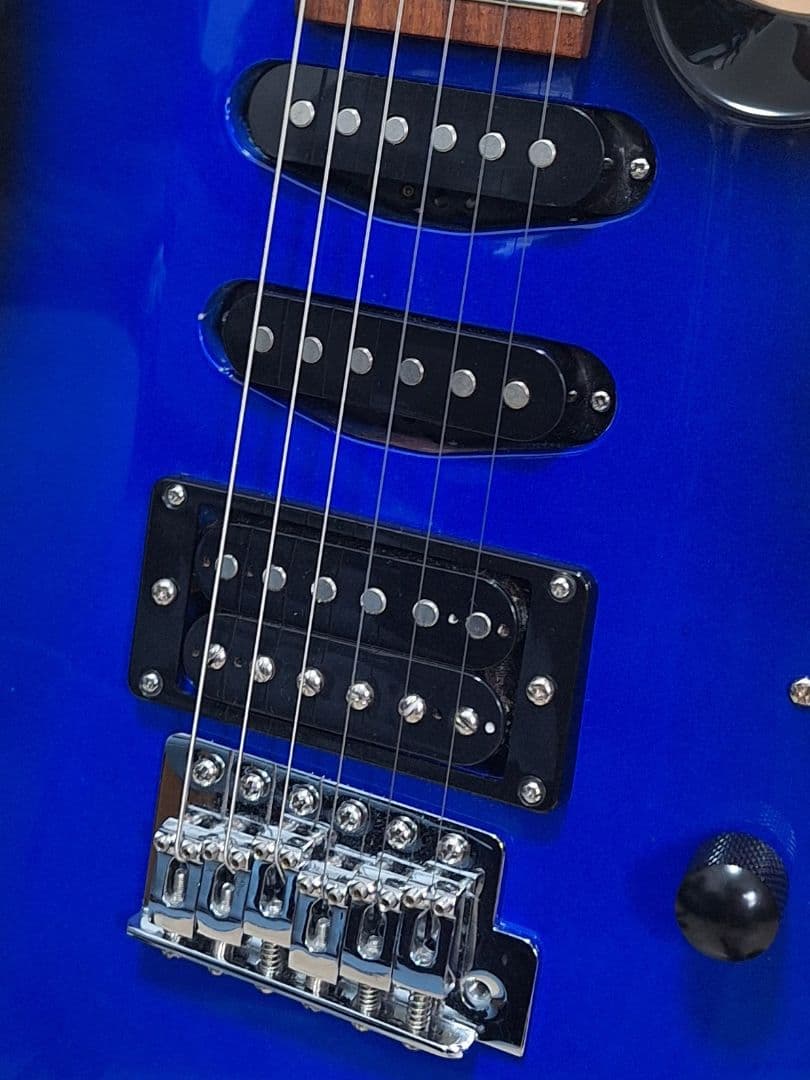 【ほぼ美品】エレキギター （調整済）自分が欲しいと思う内容で構成した初心者セット