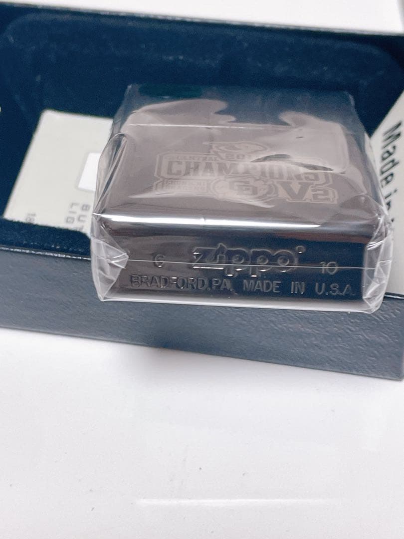 （新品）中日ドラゴンズ　2011年優勝記念Zippoライター ＆ボール