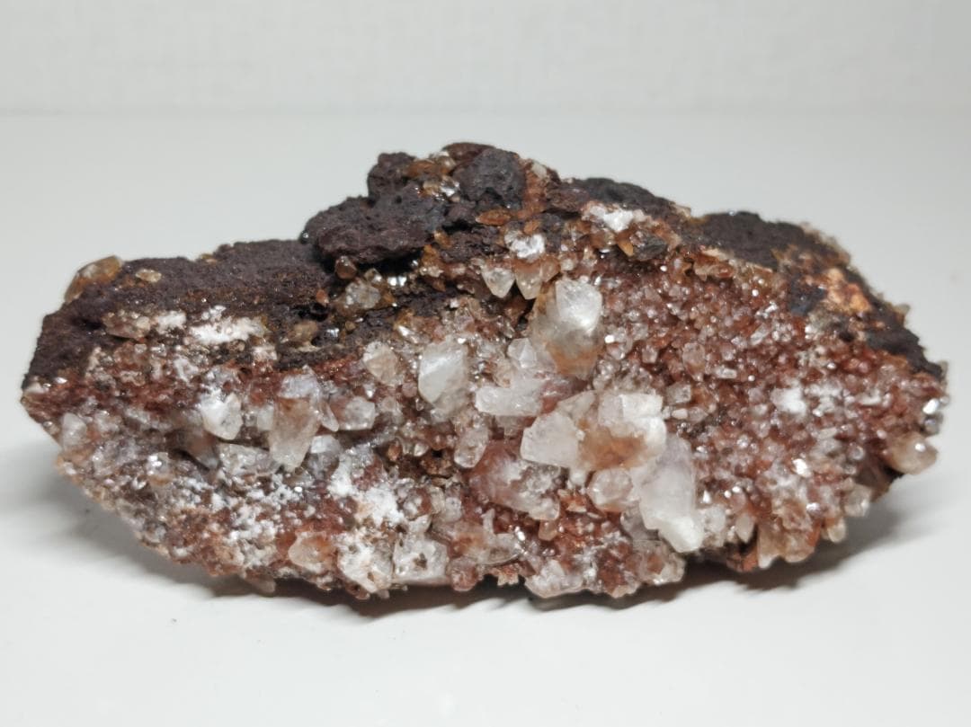 ヘマタイトインクォーツ 663g 水晶 フローライト 原石 鑑賞石 自然石 鉱物