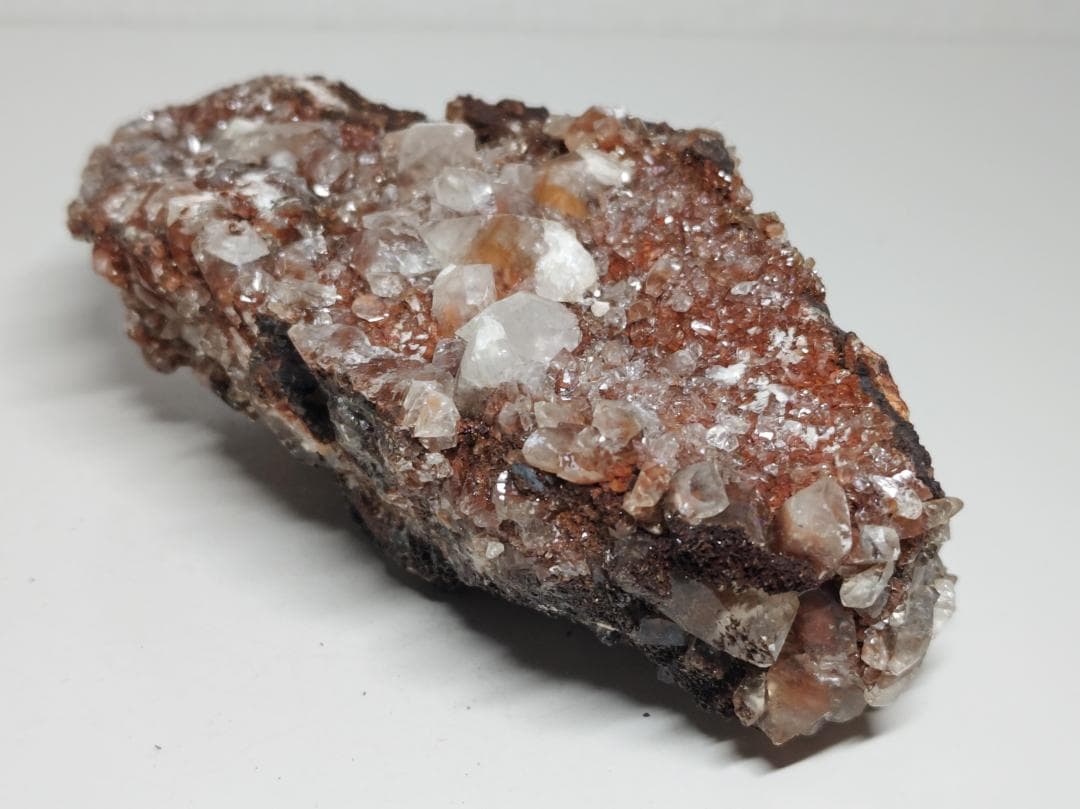 ヘマタイトインクォーツ 663g 水晶 フローライト 原石 鑑賞石 自然石 鉱物