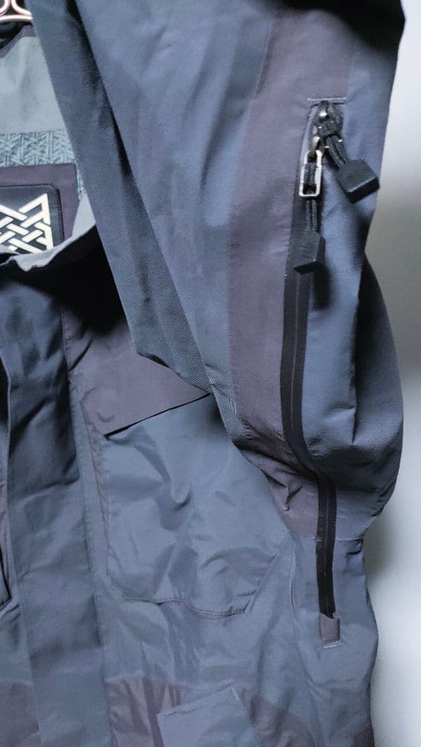 【BURTON THIRTEEN】スノーボードウェア ゴアテックス バートン限定