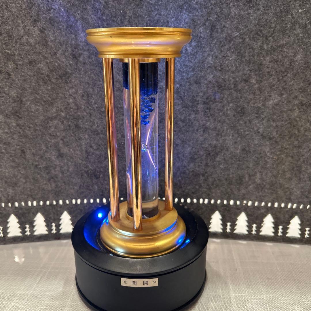 再お値引き中　宝石時計　ルビー、サファイア、エメラルド