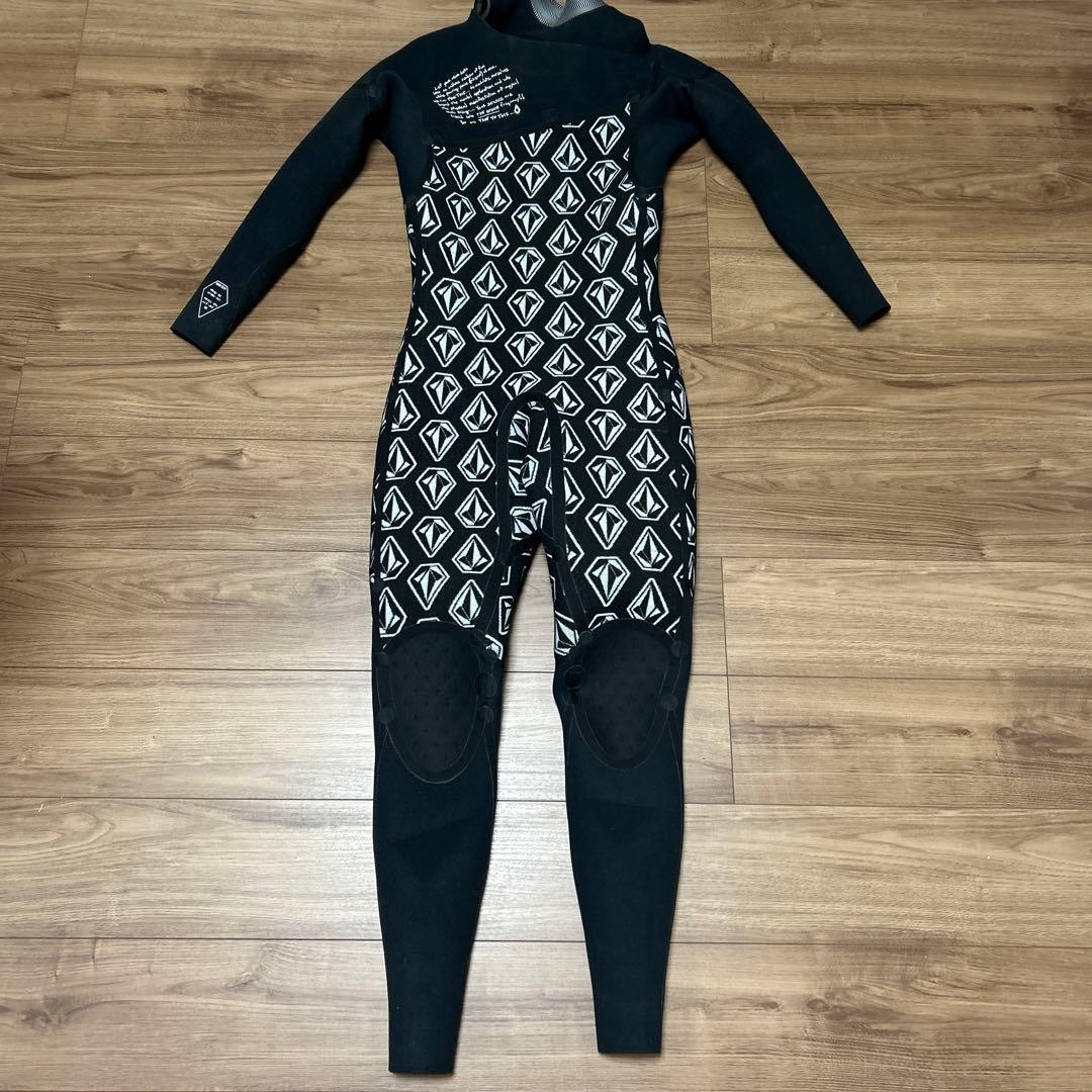 Volcom フルスーツ ブラック/カモフラージュ 4/3mm ボルコム
