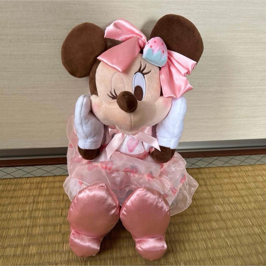 ディズニーストア いちご ストロベリーコレクション ミニー ぬいぐるみ