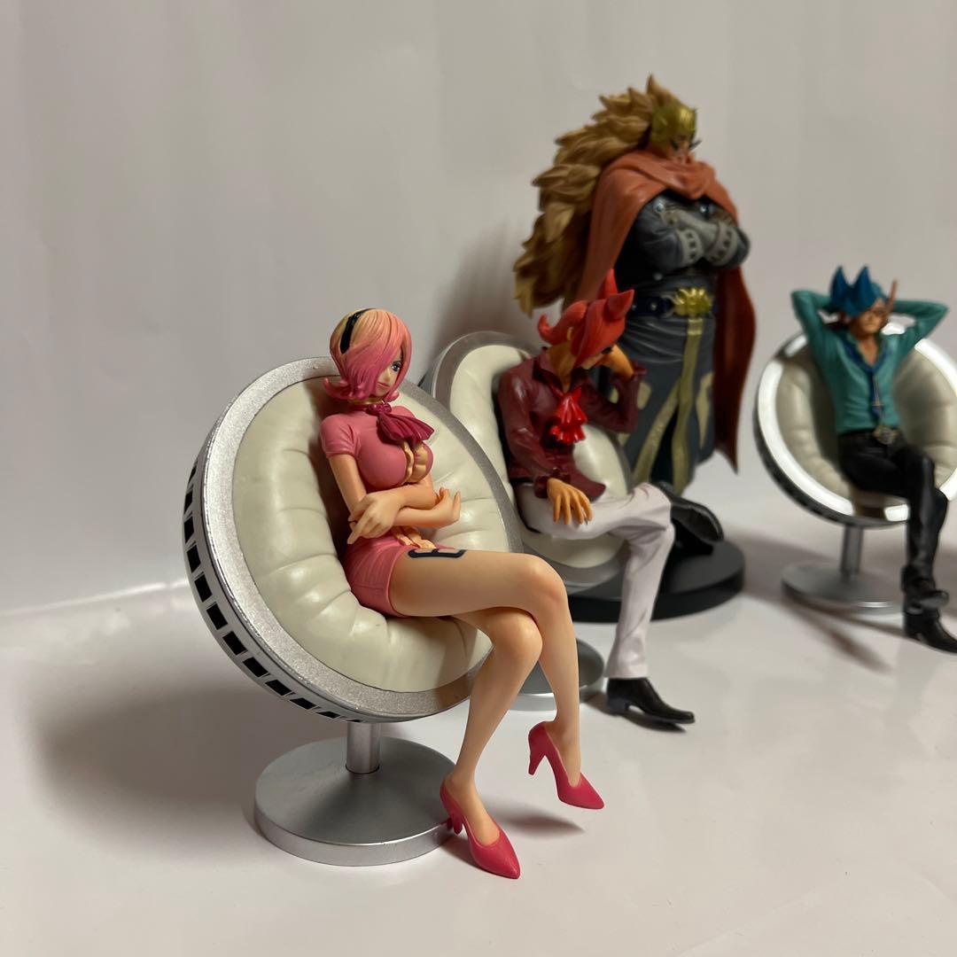 ワンピース vinsmoke family ヴィンスモークファミリーフィギュア
