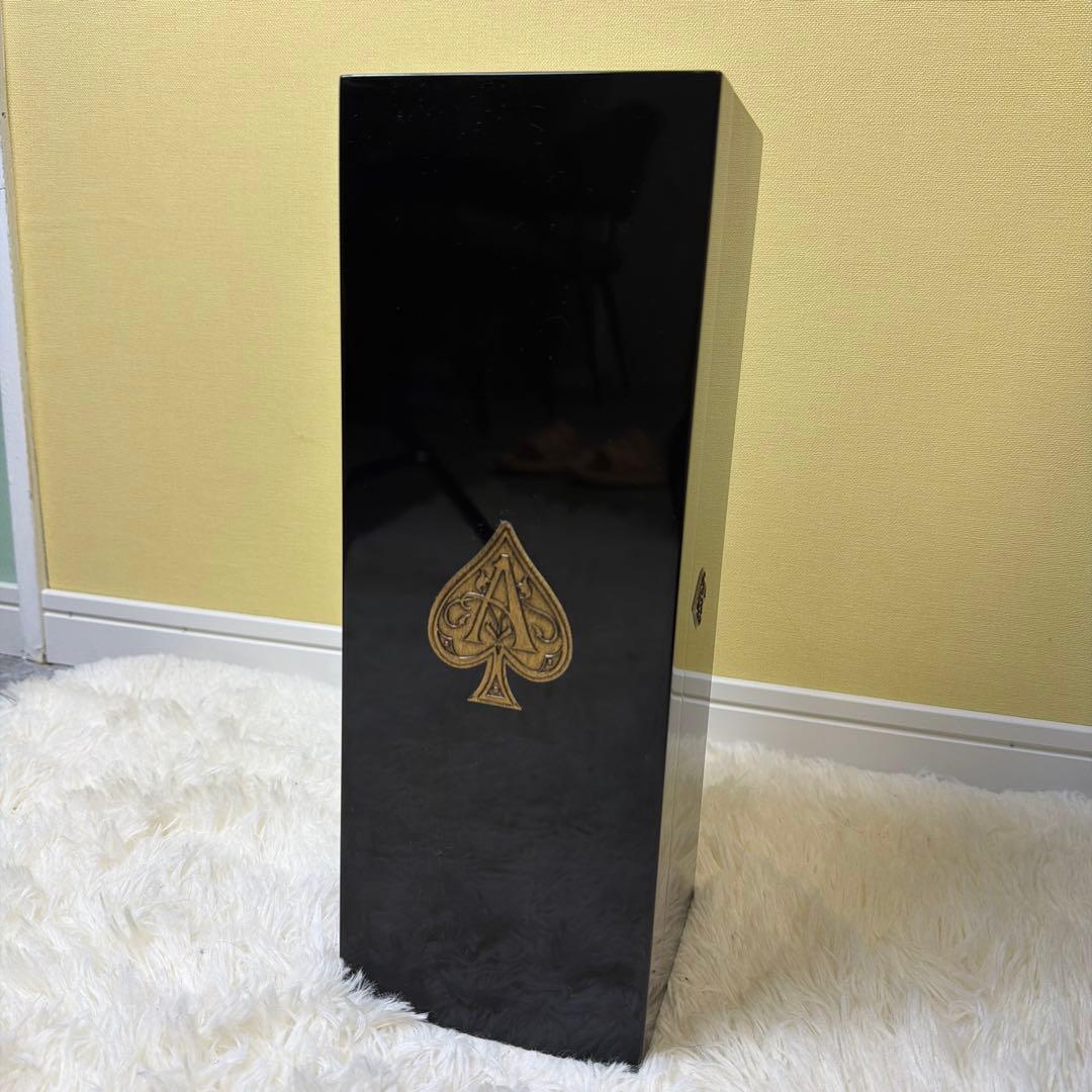 【未開封】アルマンドゴールド シャンパン 750ml 専用ケース付き