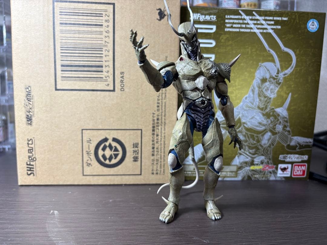 おまけ付真骨彫製法シャドームーン　フィギュアーツ　ドラス&ブレイドキングフォーム