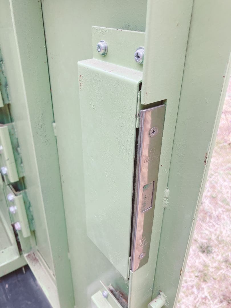 火薬貯蔵庫 保管庫 危険物 鍵付