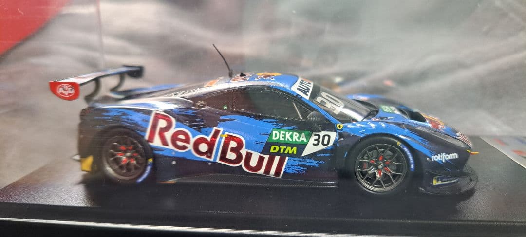 Ferrari 488 GT3 レッドブル 1/43