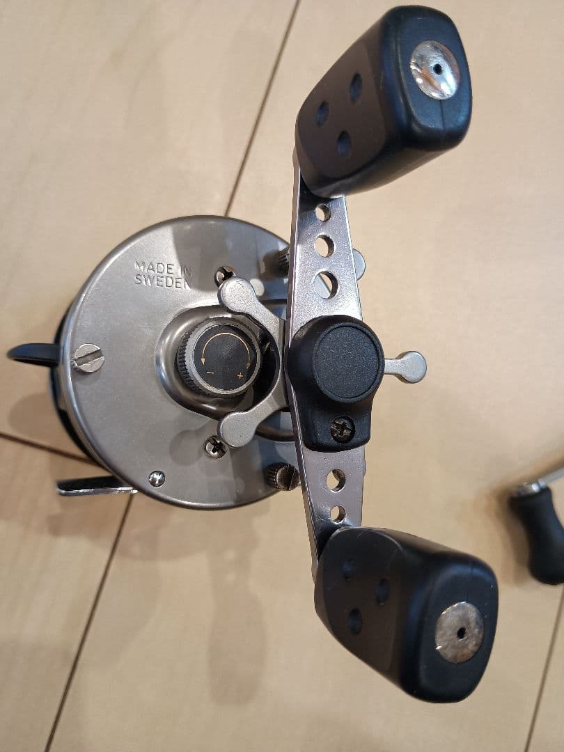 AbuGarcia ambassadeur 4600C　予備ハンドル付き