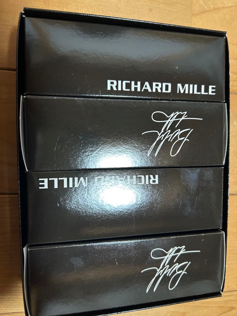 RICHARD MILLE リシャールミル　ゴルフボール　pro v1