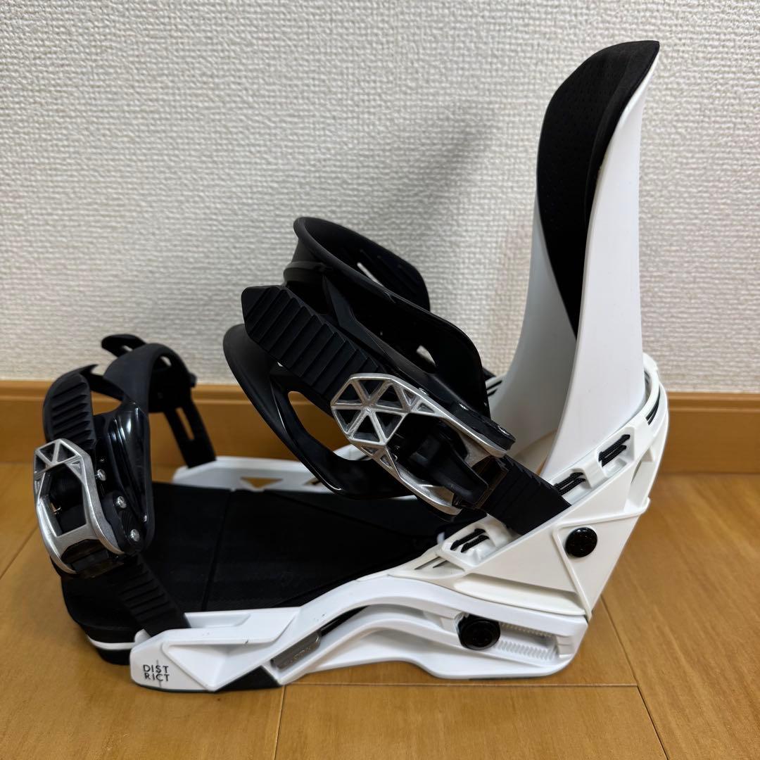 23-24 1回のみ 使用 SALOMON DISTRICT Mサイズ