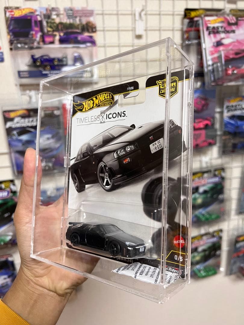 ホットウィール 　チェイス　スカイライン　GT-R V-SPECⅡ BNR34