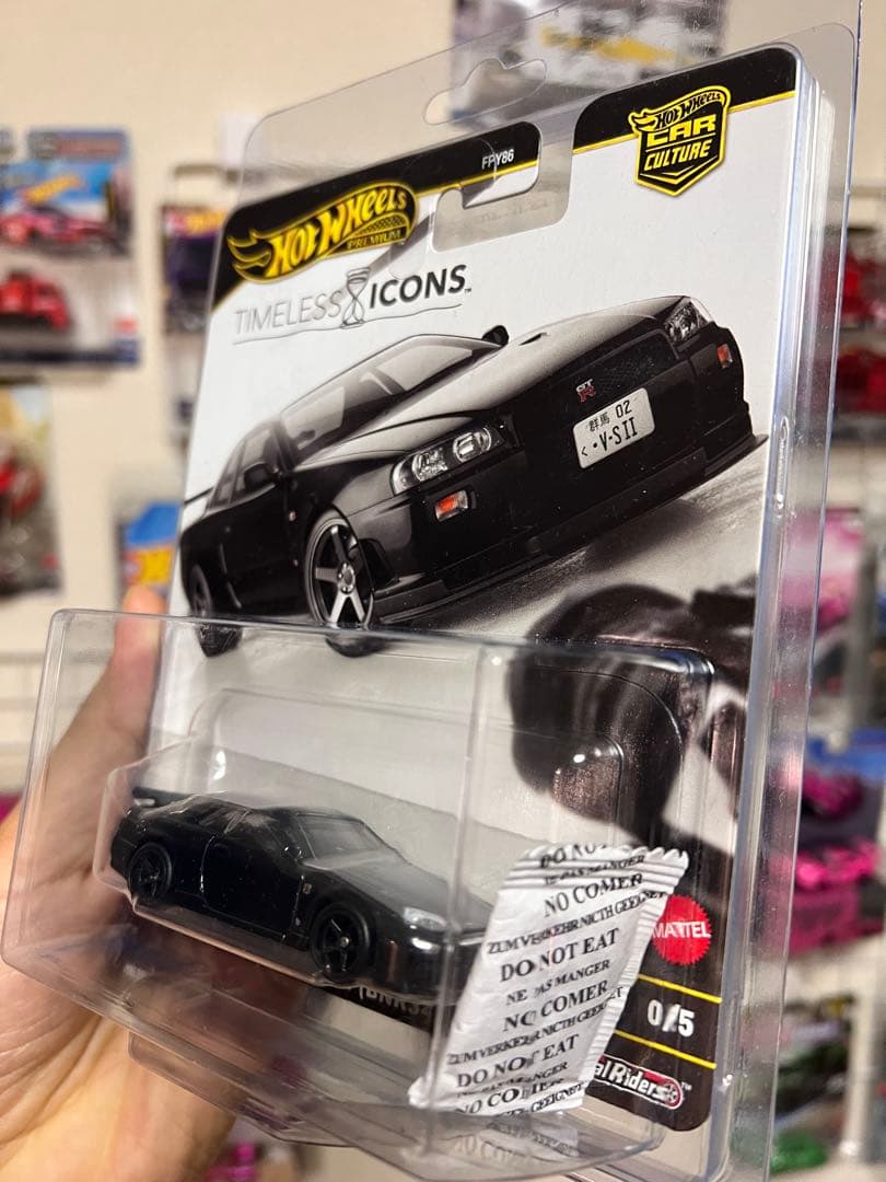 ホットウィール 　チェイス　スカイライン　GT-R V-SPECⅡ BNR34