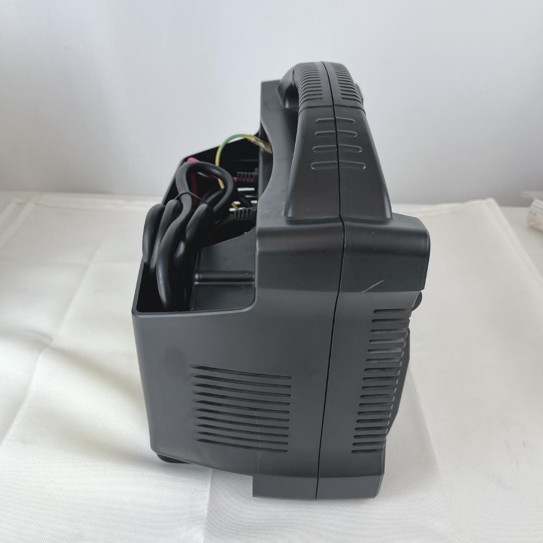 美品☘️ OP-0005 オメガプロ OMEGAPRO　 自動車バッテリー充電器