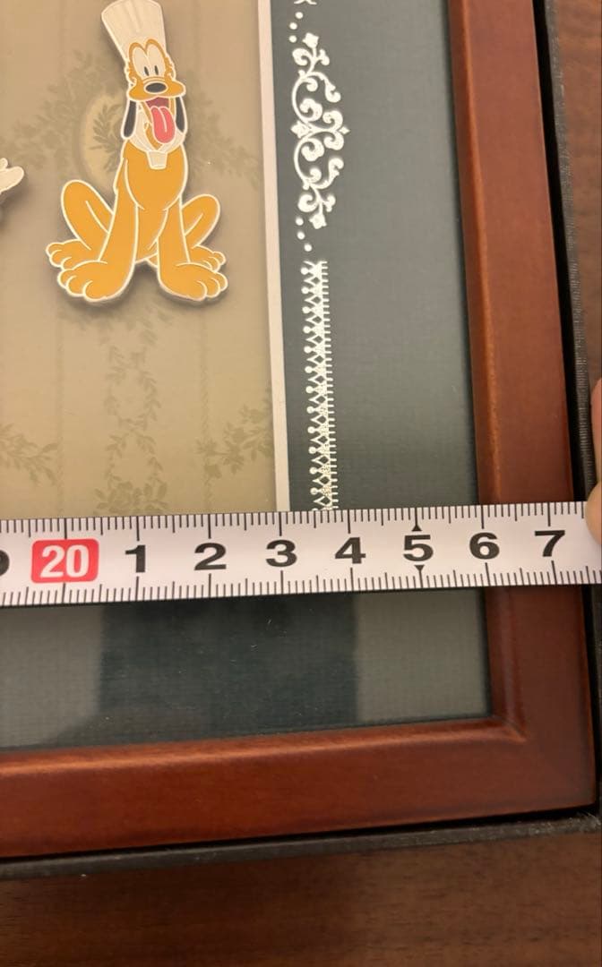 ☆ディズニー　クラブ　33 ピンバッチ　額　フレーム☆