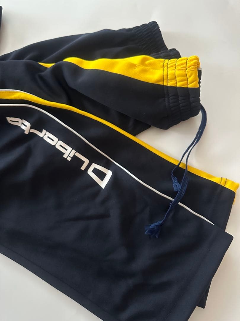 リベルタ　145cm Liberta ウィンドブレーカー、ジャージ　ウェアセット