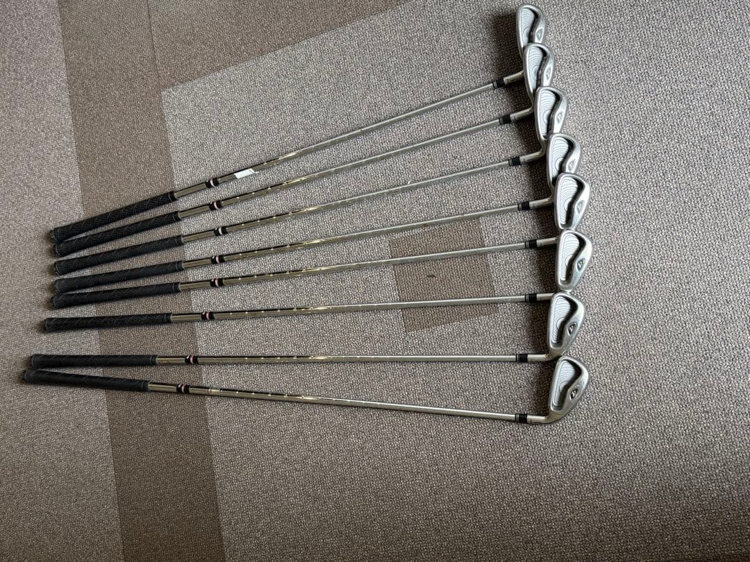 特別ウインターセール　テーラーメイド　アイアンセット8本＋ドライバー付き