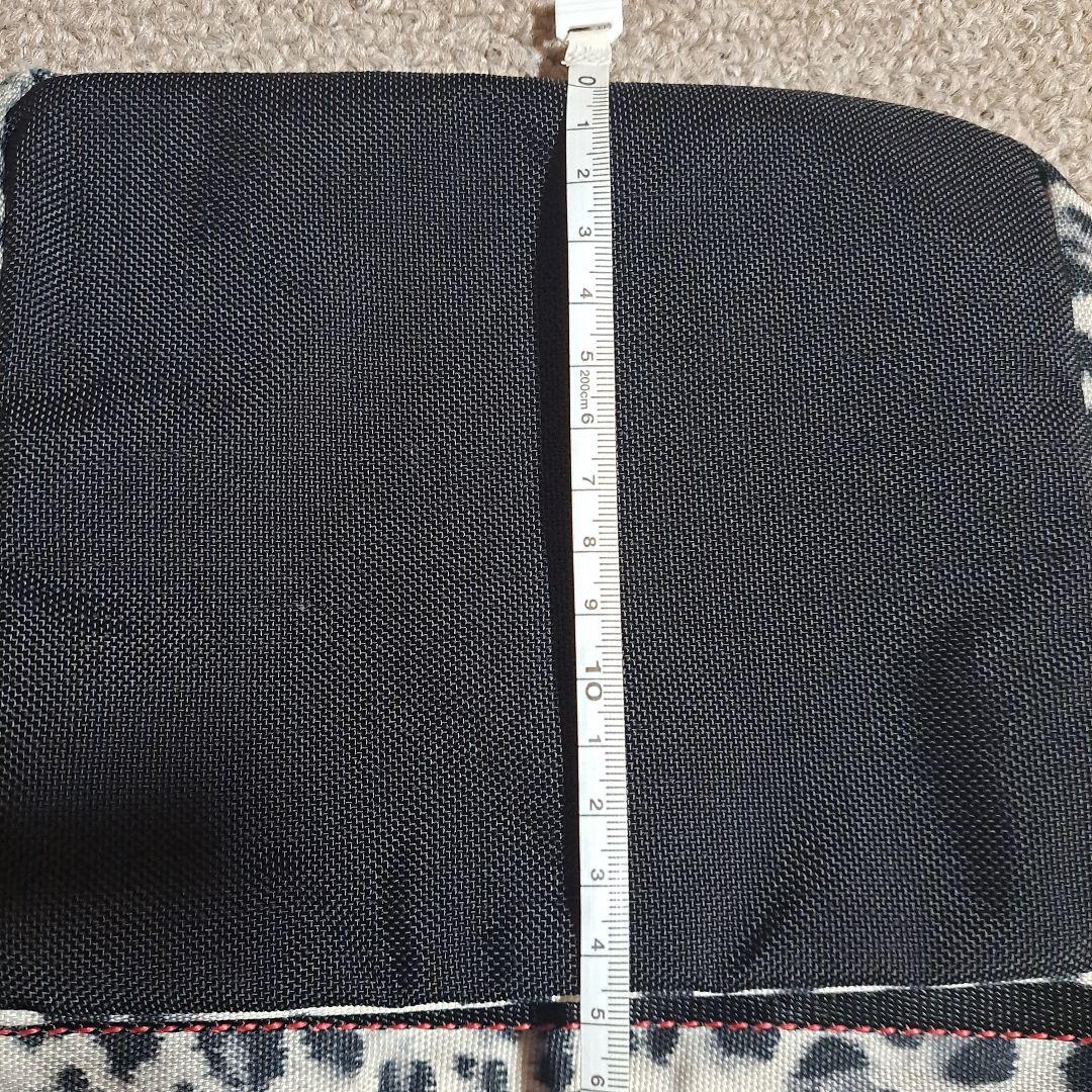 BRIEFING ヒョウ柄ラウンドバッグ