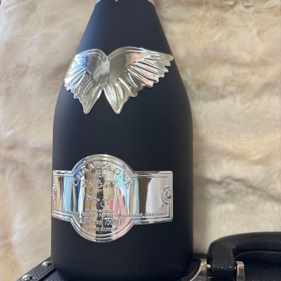 ANGEL シャンパン 750ml 専用ケース付き