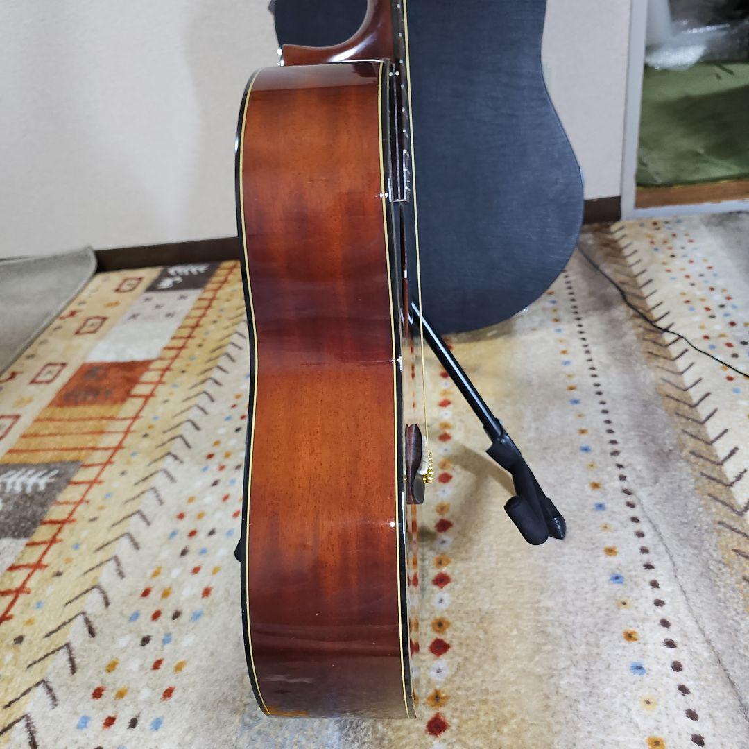 初代ヤマハCsf-60総単板パーラーギター。ヤマハハードケース付き