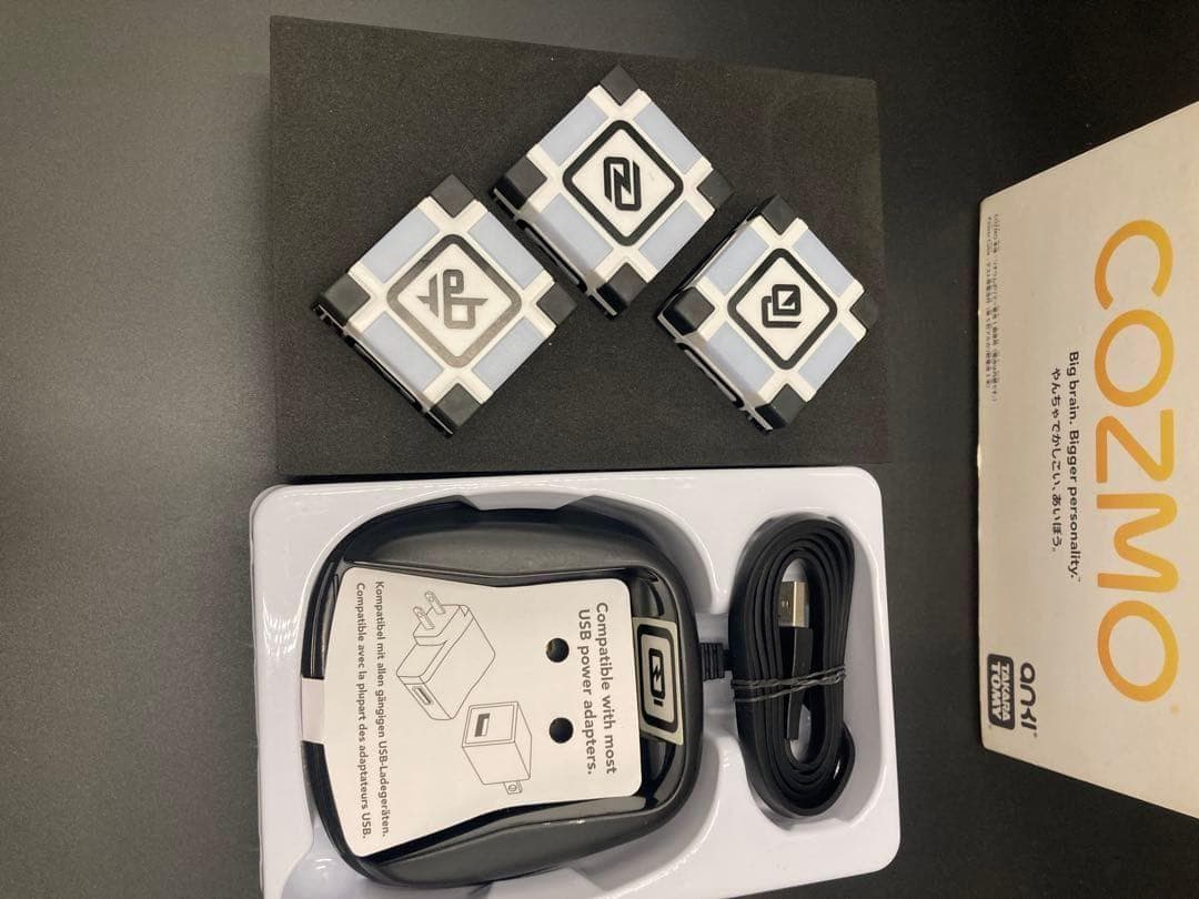 【完動美品C】COZMO (コズモ) AIロボット クリスマス プレゼント