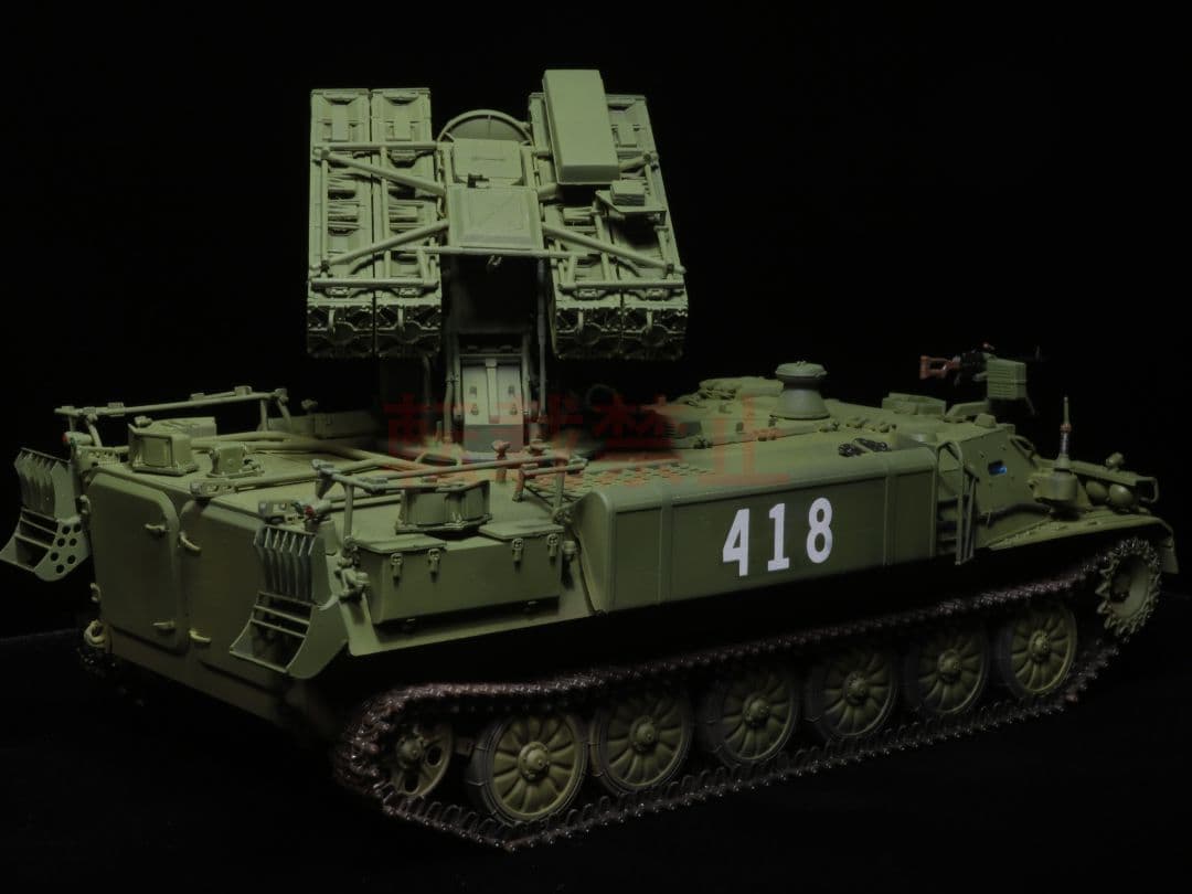 【完成品】 1/35 ソビエト軍 ストレラ10 プラモデル トランペッター