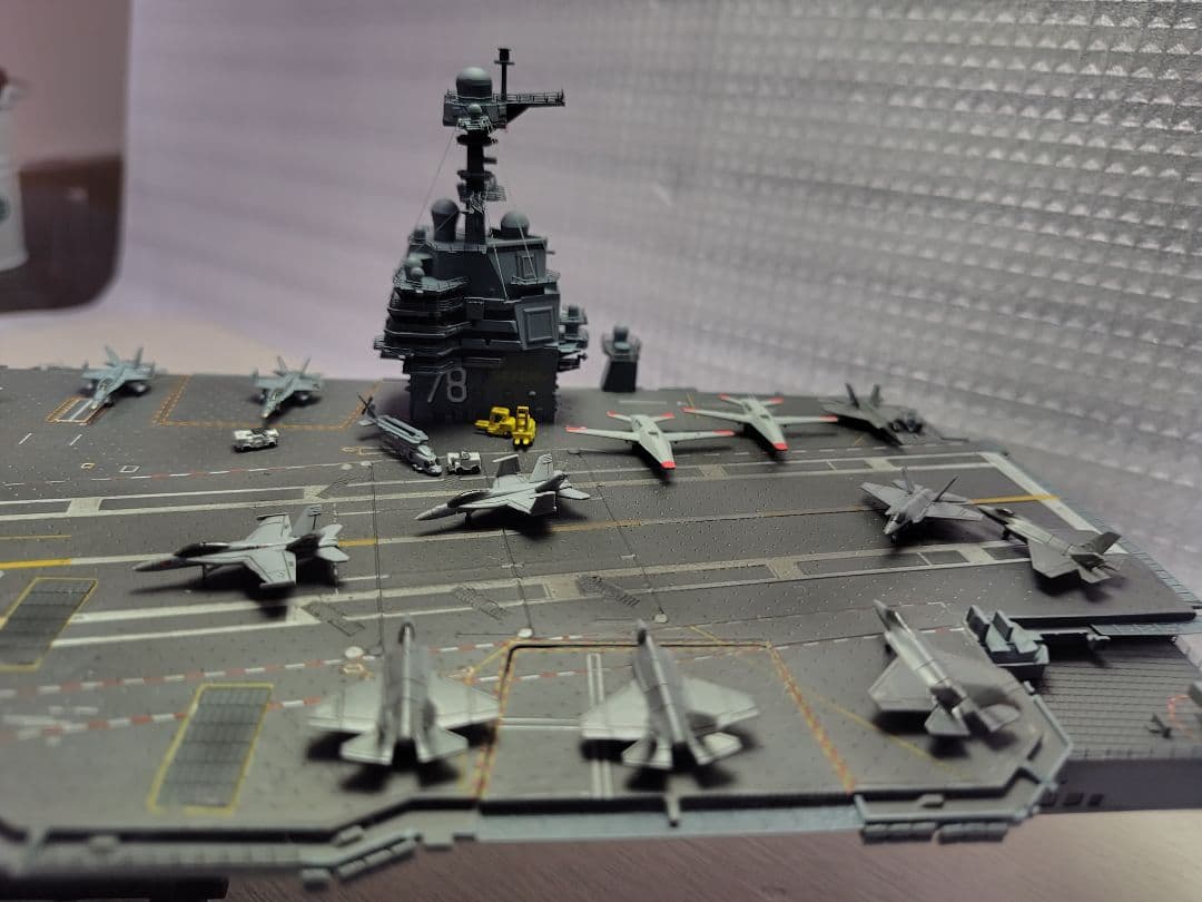 1/700 航空母艦 CVN-78 ジェラルド・R・フォード