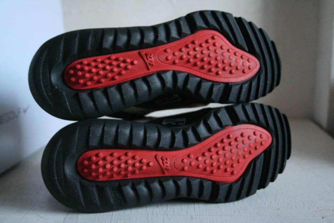 23cm ナイキ エアマックス270 シールド　スパイクレス　ゴルフシューズ