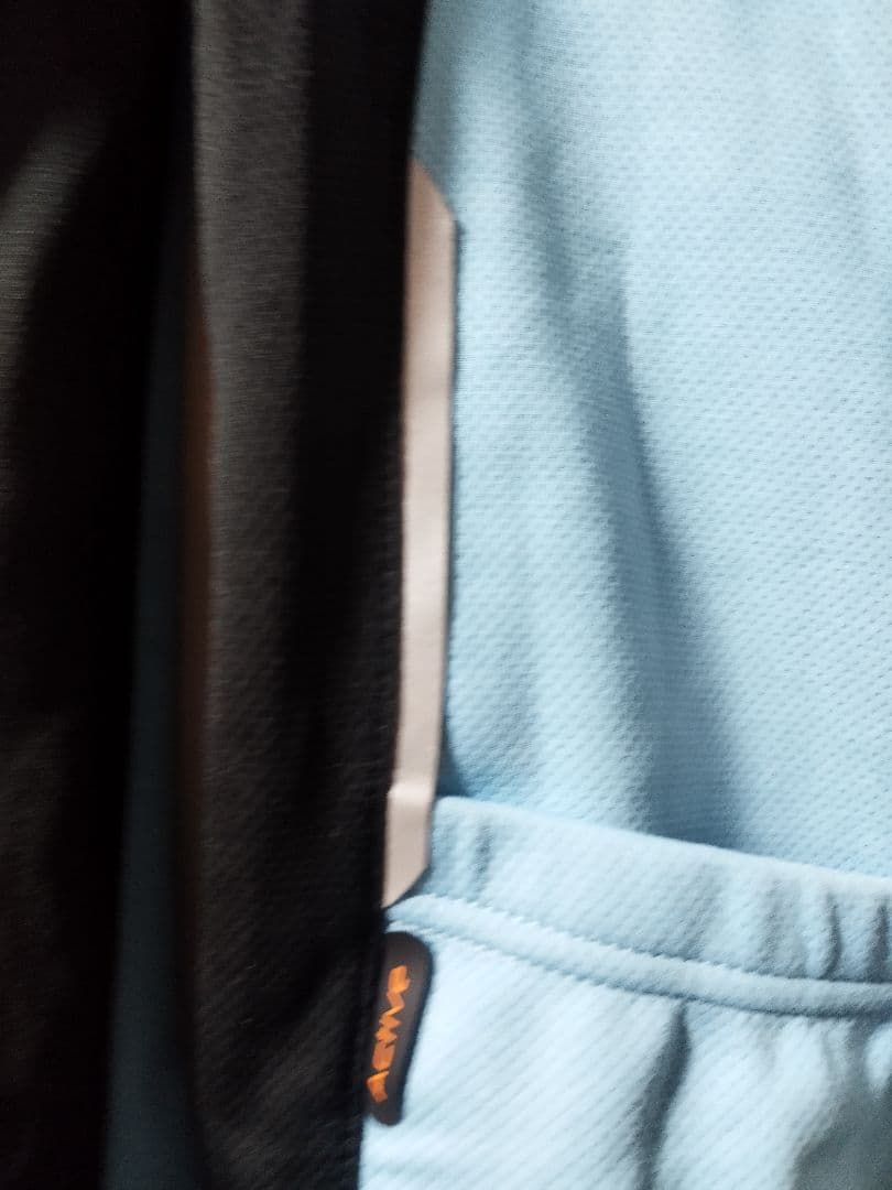 Funkier サイクルジャケット フィト感あったかが良い　未使用品