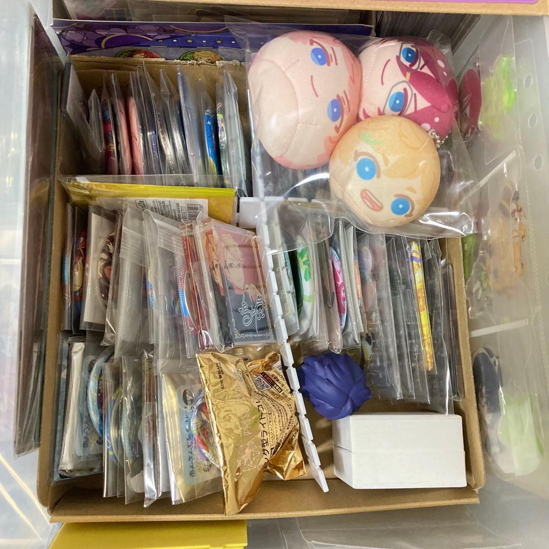 あんスタ 缶バッジ、アクスタ等まとめ売り