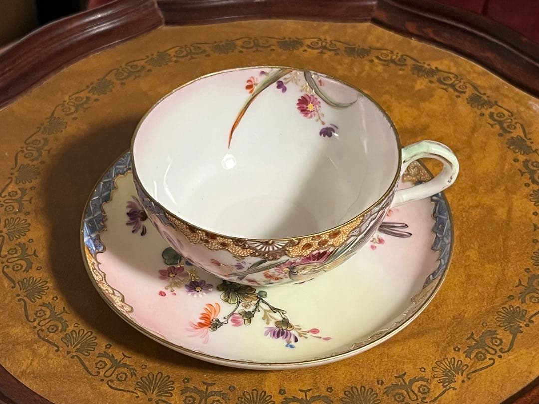 島村製　ジャポニズム　金彩　花と雀　カップとソーサー セット