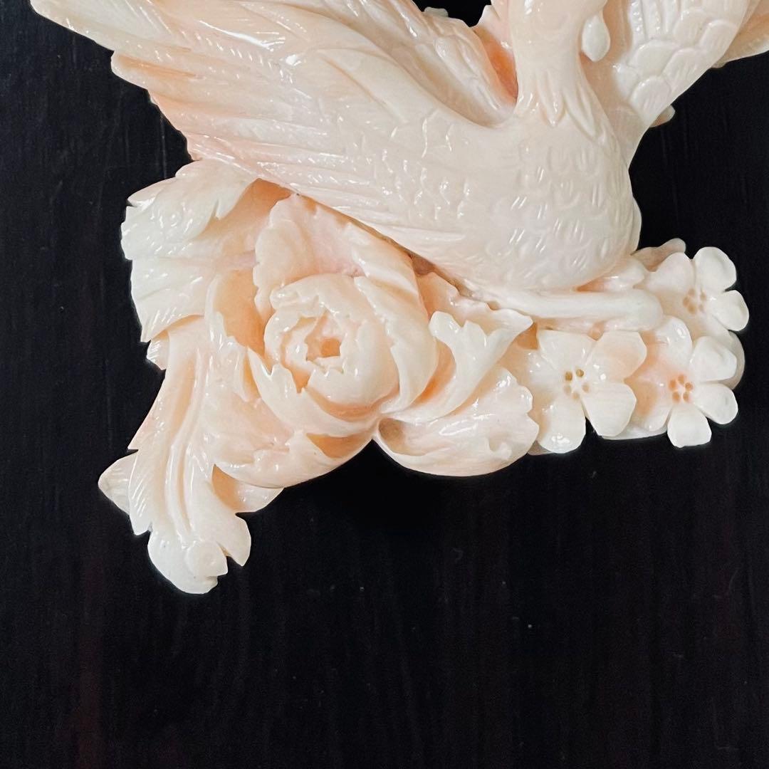 本珊瑚　珊瑚彫刻　珊瑚置物　手彫り　桃珊瑚　鳳凰　帯留め　宝石珊瑚　重さ76ｇ