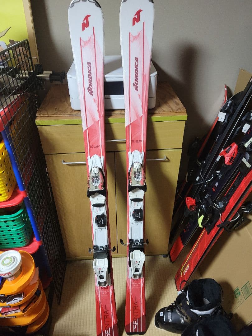 スキー板　NORDICA　144　フォロー割り
