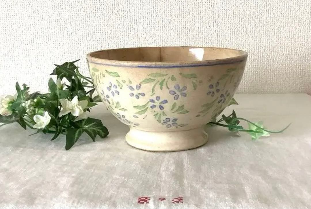 フランスアンティーク　クレイユモントロー　青い小花　カフェオレボウル