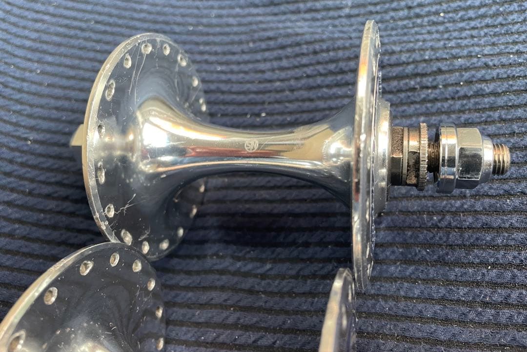 NJS YOSHIGAI GRANCOMPE ハブ　120mm 競輪　ピスト