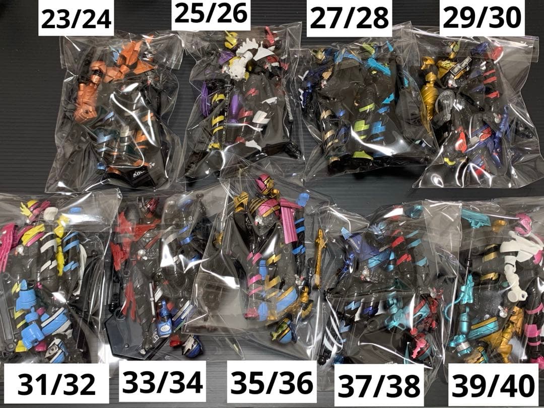 仮面ライダービルド 創動 40体+αセット(組立済ジャンク品)