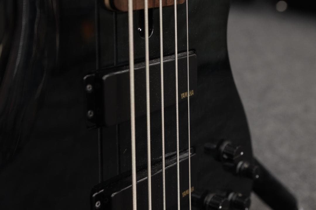 【9532】 YAMAHA TRBX1005J ５弦ベース 訳あり