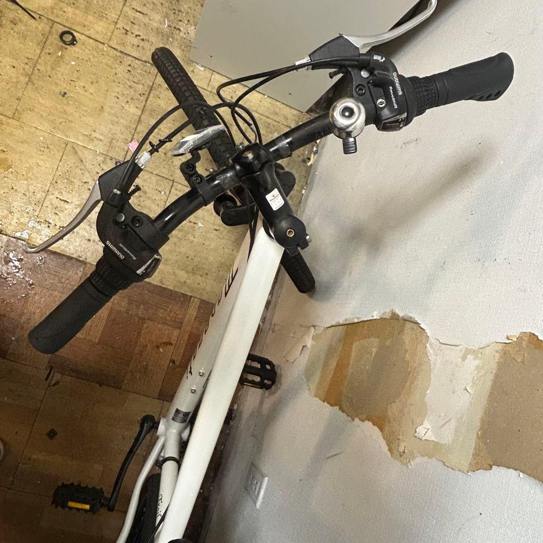 引取限定 マセラティ ATB2618Fsus Trail 26型マウンテンバイク